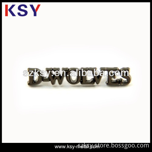 Gunmetal plaitng metal jeans label
